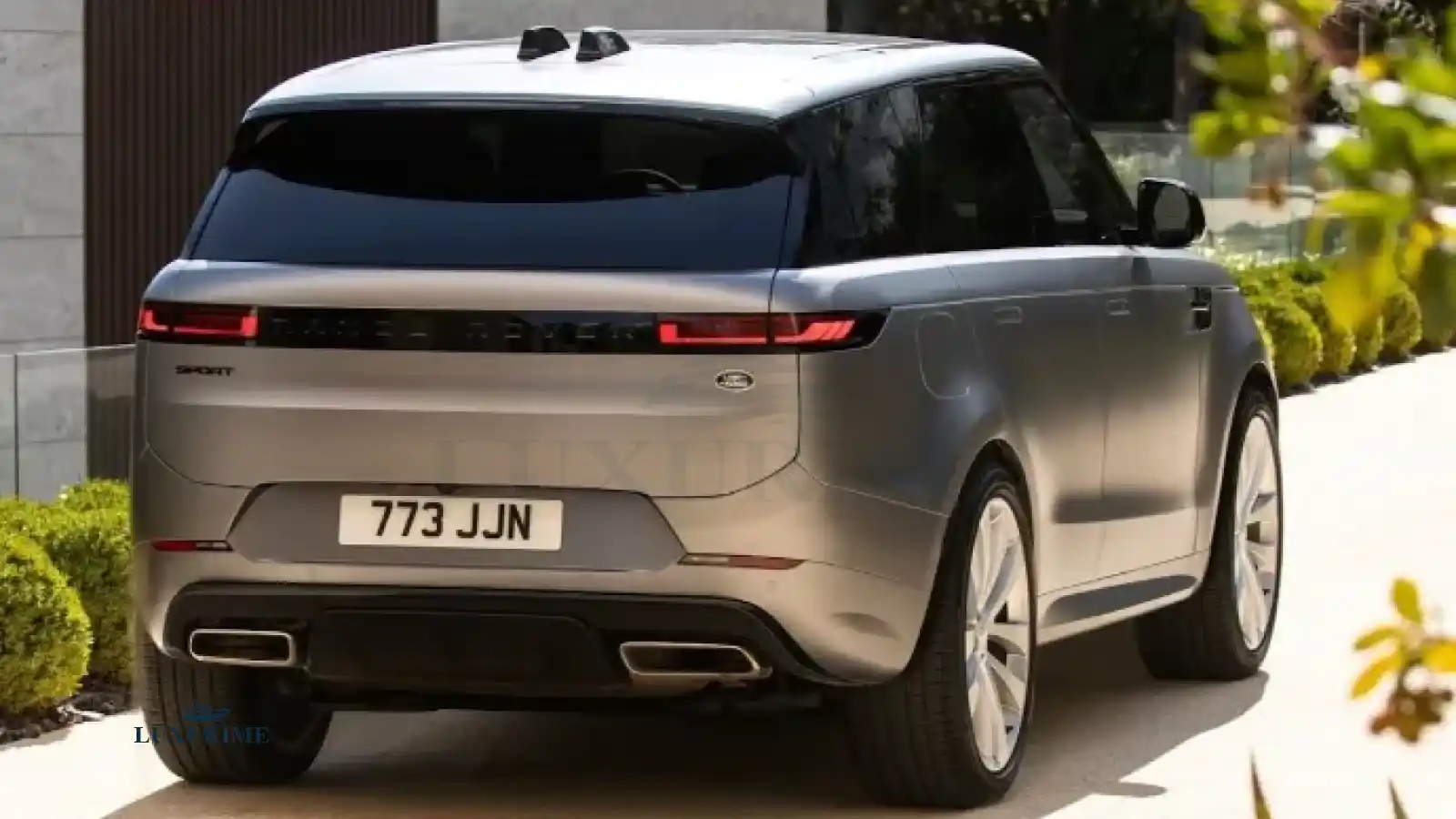 Rental Range Rover Sport