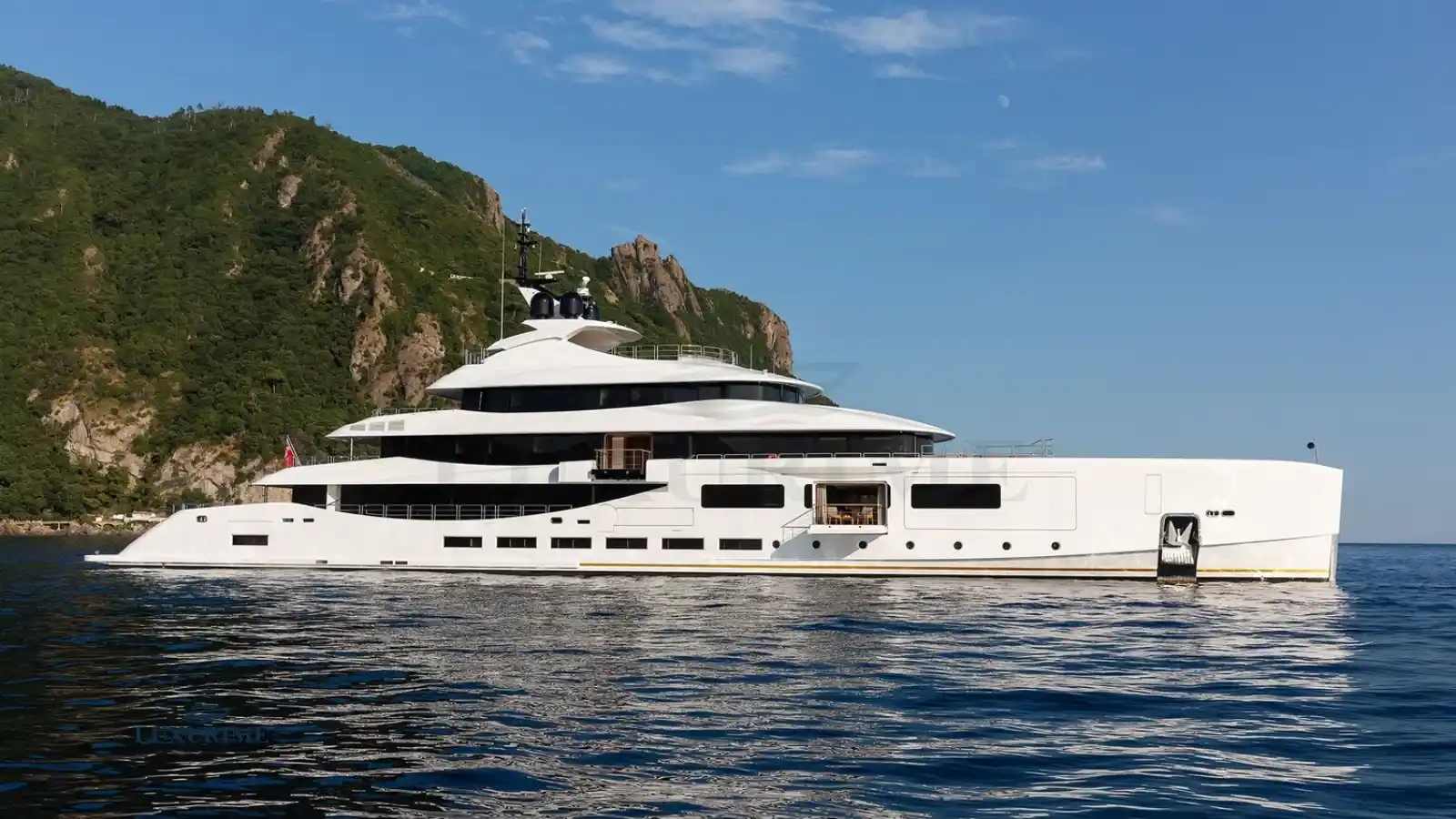 ALFA Benetti Custom Yacht Charter
