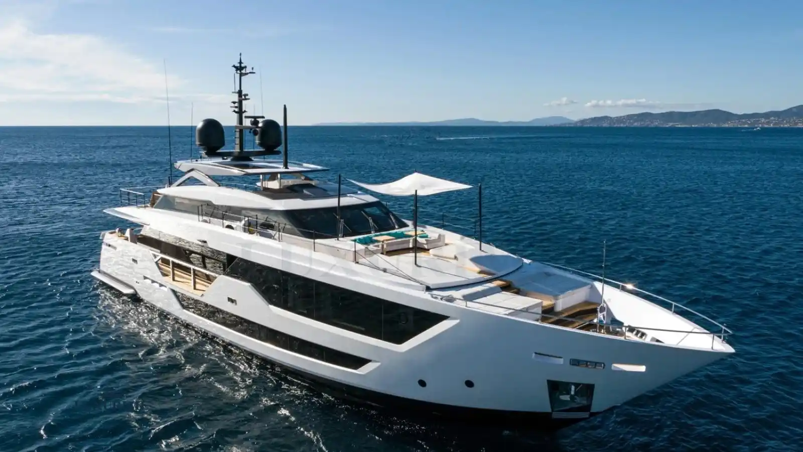 JAGB Ferretti Custom Line 106 Yacht Charter