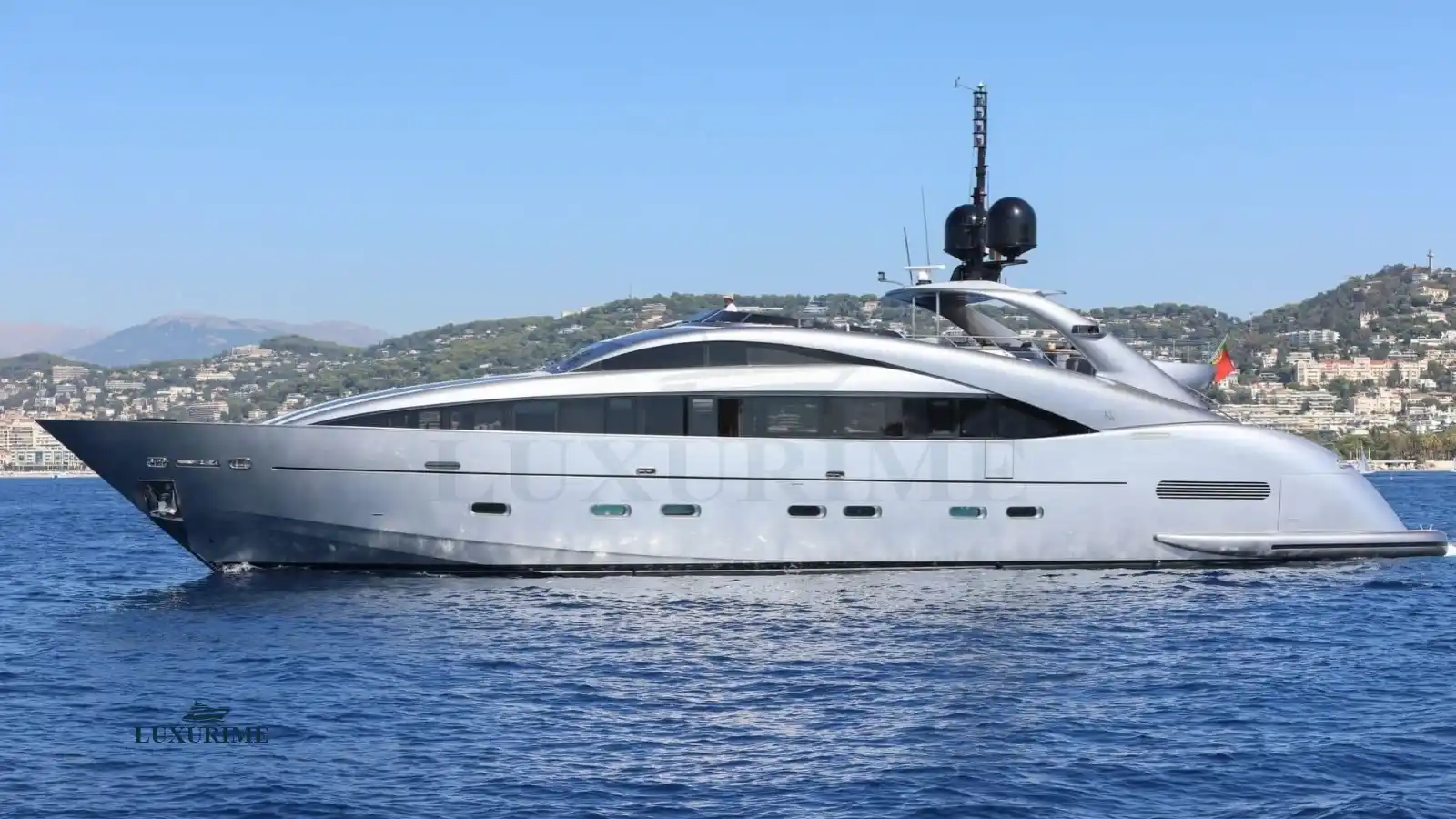 MATSU ISA 120 Sport Yacht Charter