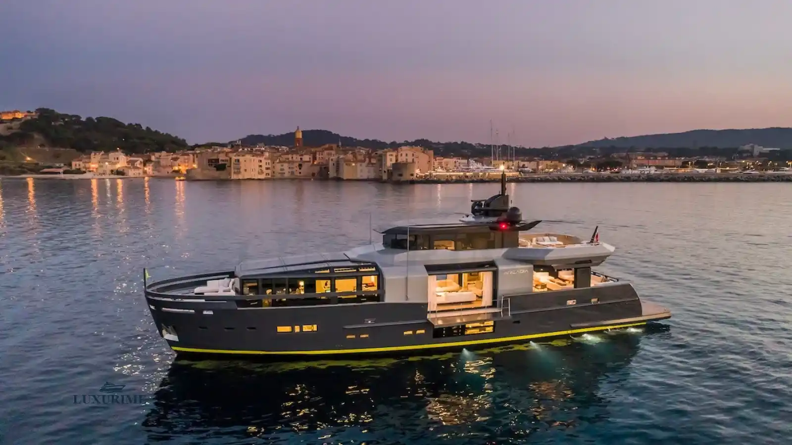 SEA CORAL II Arcadia A105 Yacht Charter