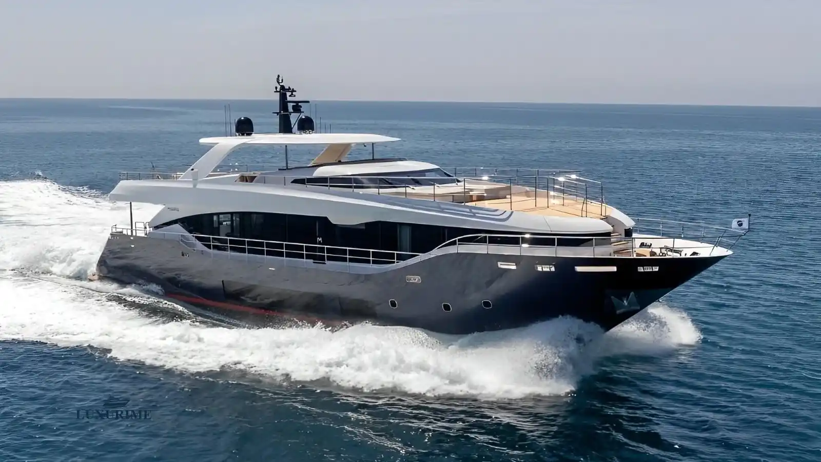 EDEN Marioa 30 Yacht Charter