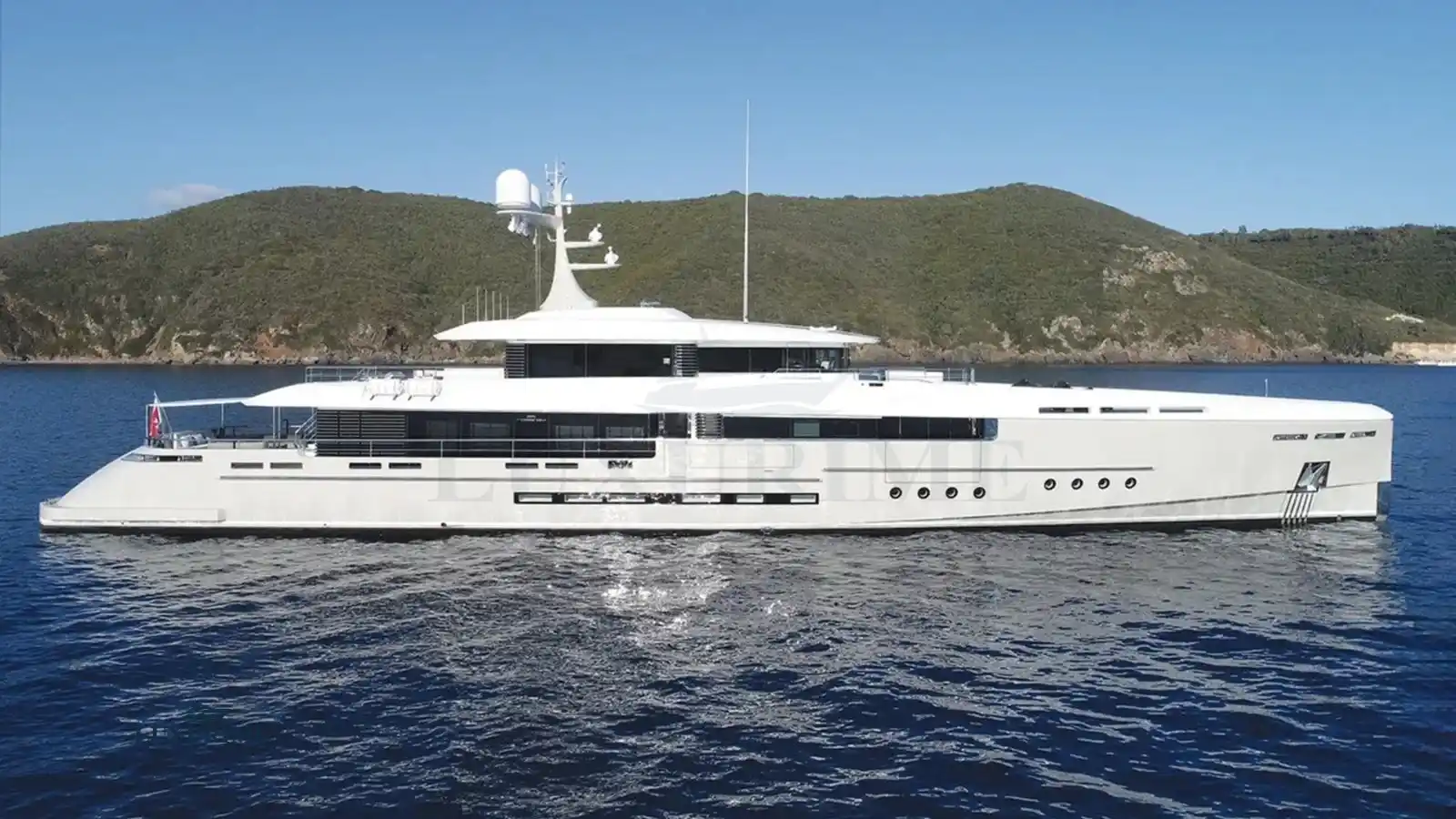 ENDEAVOUR 2 Rossinavi Endurance 50 Yacht Charter