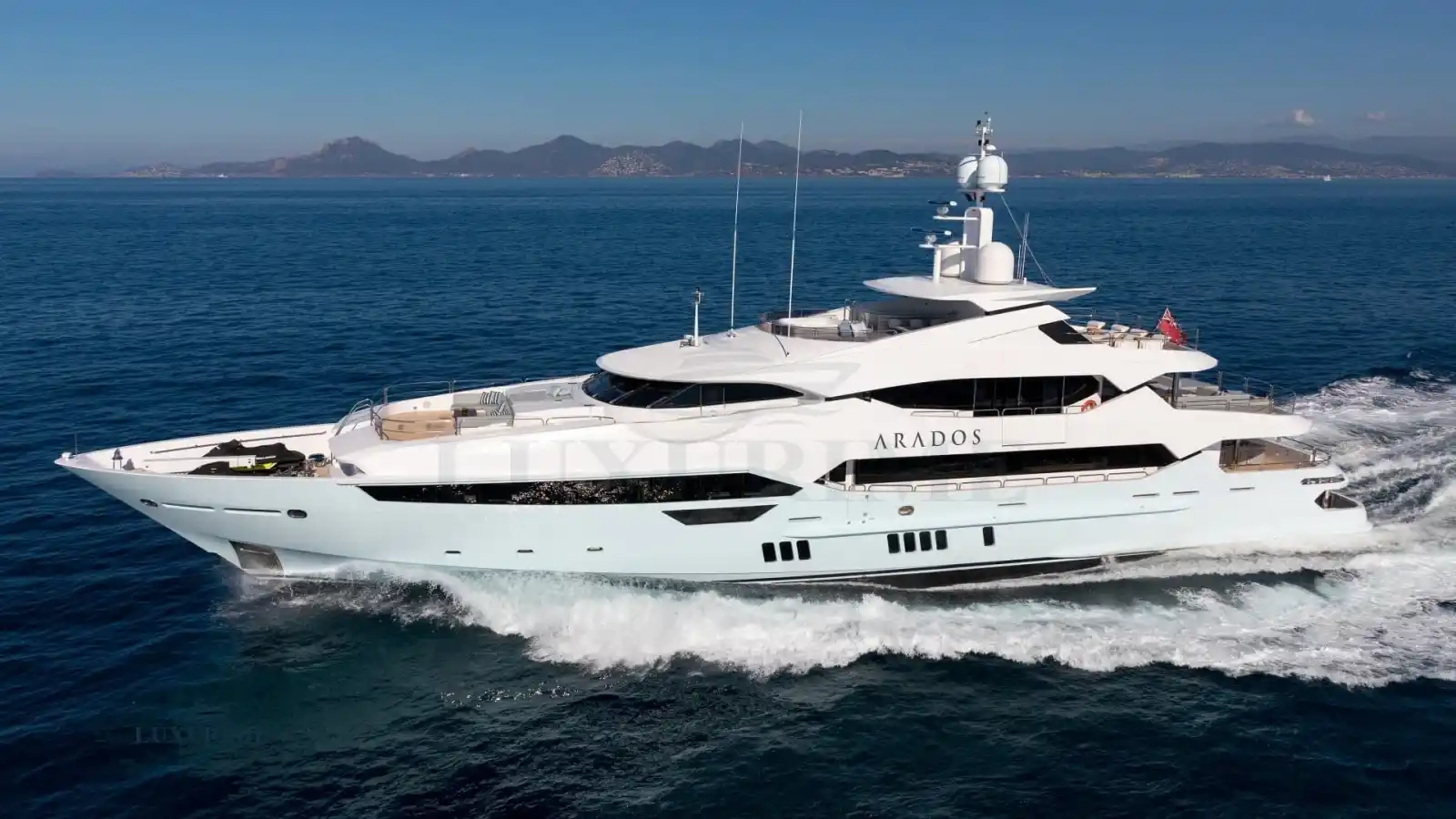 ARADOS Sunseeker Yacht Charter