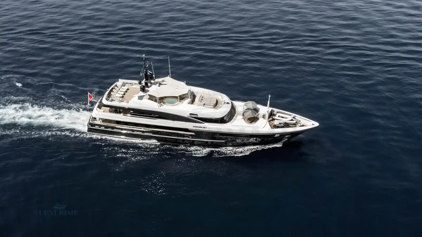 AMADEUS Timmerman Yachts Yacht Charter