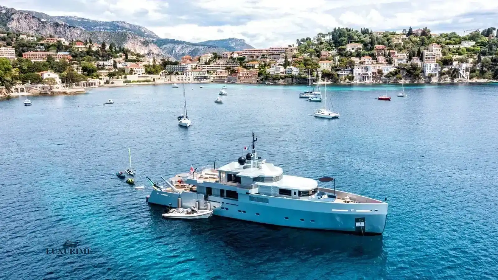 SOMAR Tansu Custom Yacht Charter