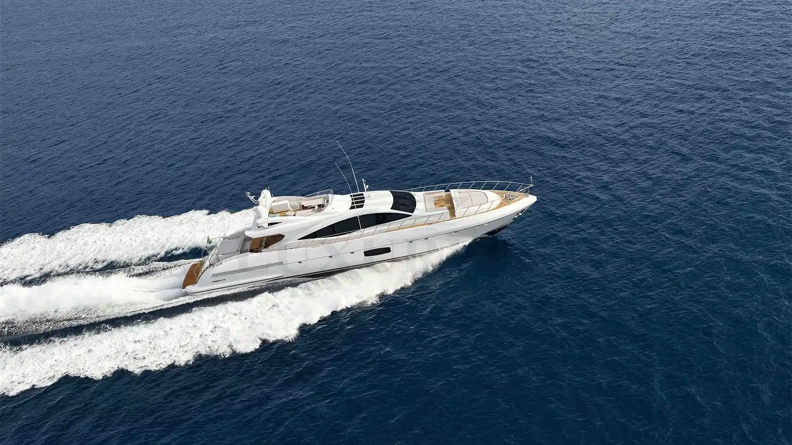 IARY Mangusta 110 Yacht Charter