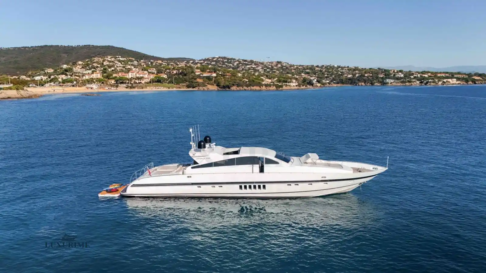 NOTORIOUS Leopard 27 Yacht Charter