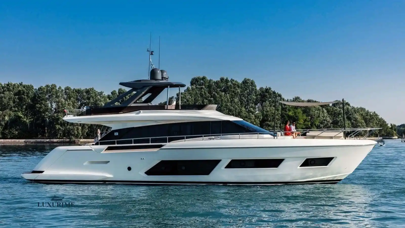 CARE ONE Ferretti 670 Yacht Charter